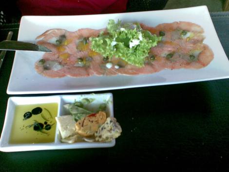 Carpaccio de salmón... ¿y reineta?